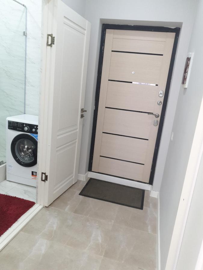 Центр Арбат Уютные Апартаменты В Новом Жк Almaty Exterior foto